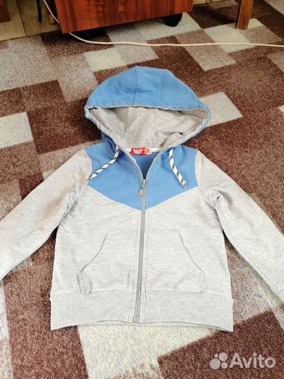 Спортивный костюм