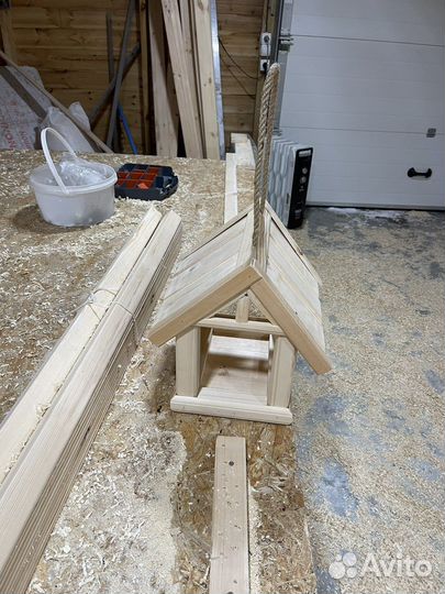 Кормушка для птиц