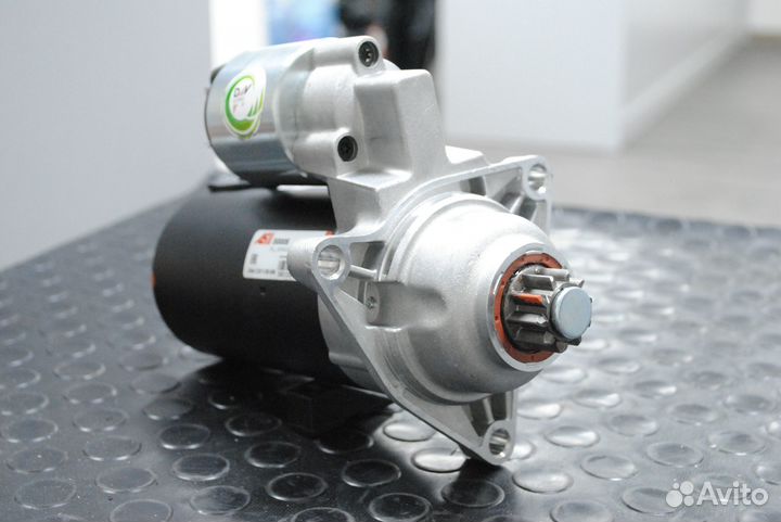 Стартер VW Transporter Т4 1.9 TDi новый AS