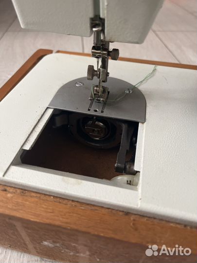 Швейная машина Чайка 134