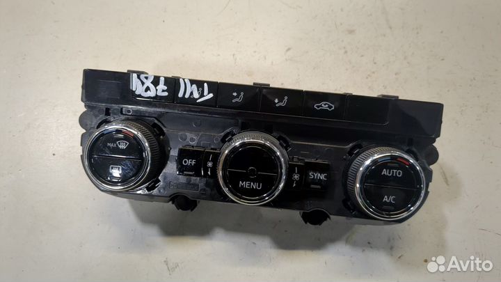 Переключатель отопителя Skoda Octavia (A7), 2019