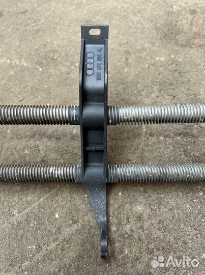 Радиатор гур Audi A4 B7