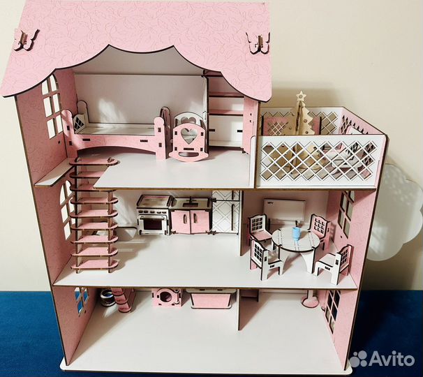 Домик кукольный деревянный