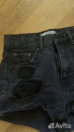 Джинсовые шорты pull&bear 26
