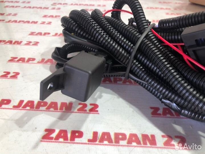 Коса противотуманных фар Mitsubishi Pajero Sport 2