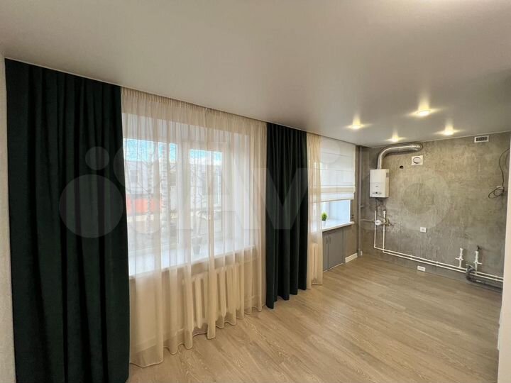 3-к. квартира, 60 м², 2/5 эт.