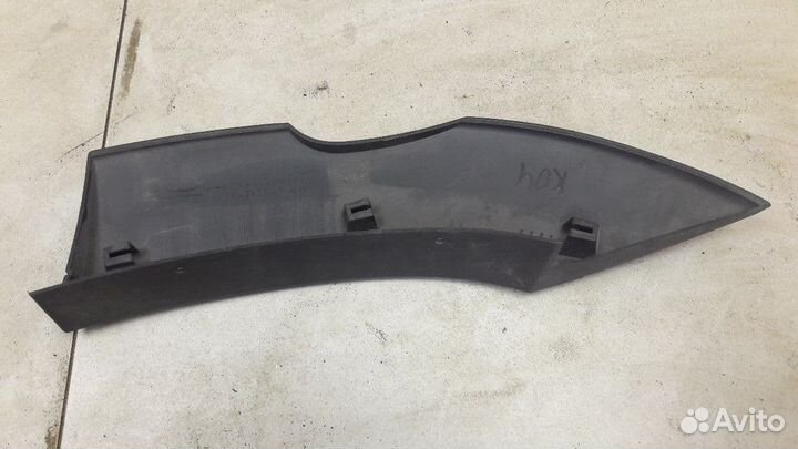 Молдинг крыла задний правый Chevrolet Niva