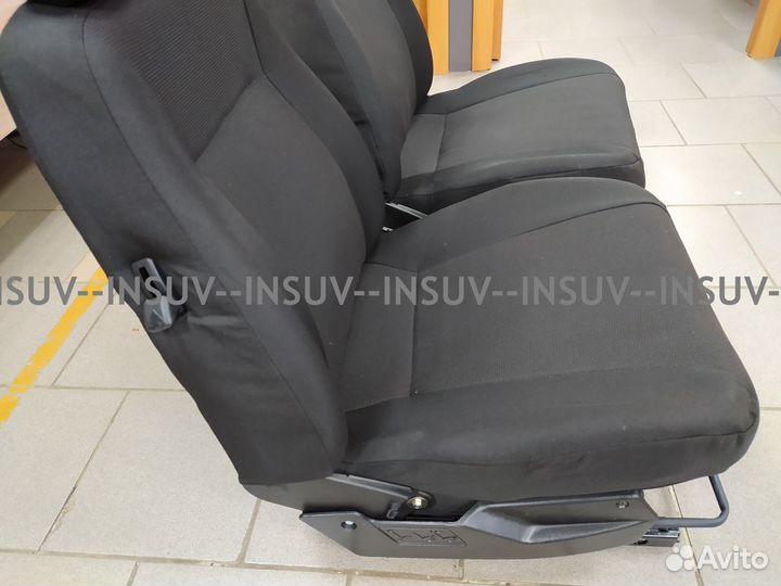 Комплект сидений Нива на каркасе 2110 черные+обогр