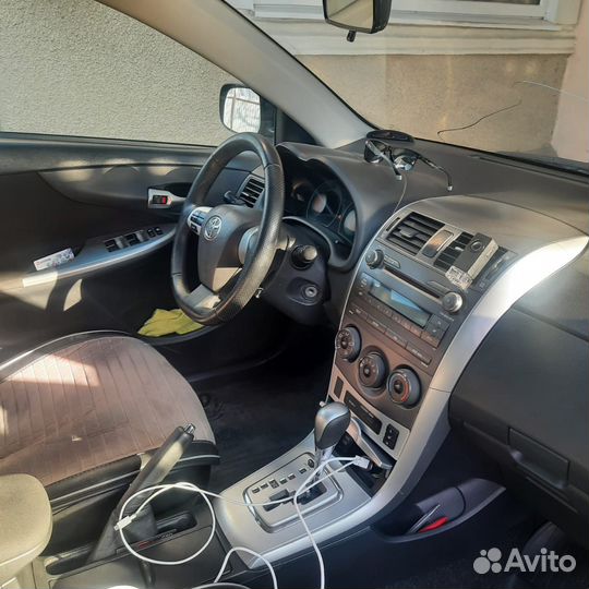 Toyota Corolla 1.6 AT, 2011, 265 000 км