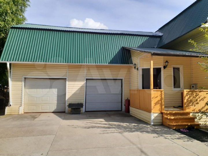 Дом 286 м² на участке 22 сот.