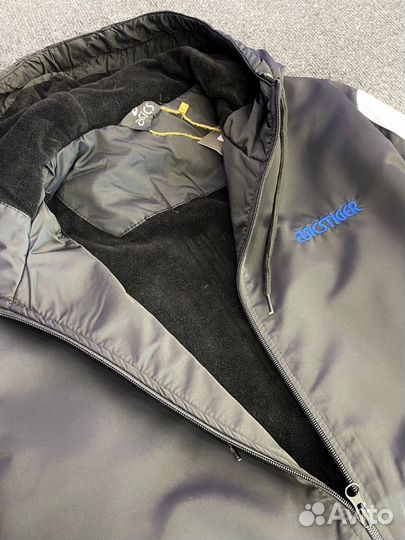 Спортивный костюм asics