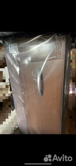 Детская кроватка с маятником и ящиком