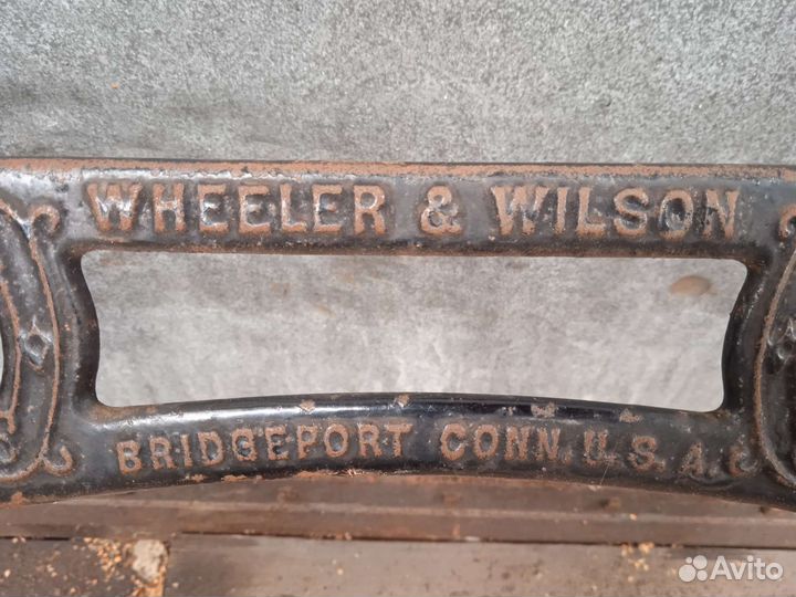 Швейная машина Singer