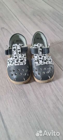 Сандали для мальчика. 22 размер