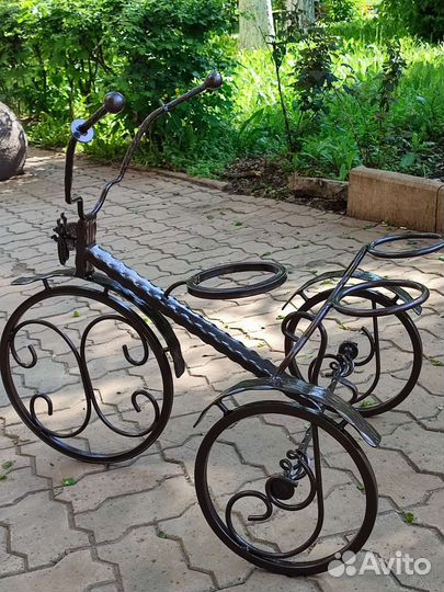 Декоративный велосипед клумба