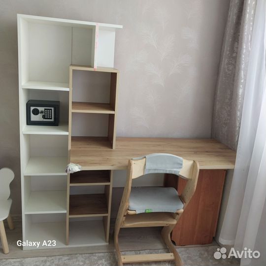 Стол парта с полками