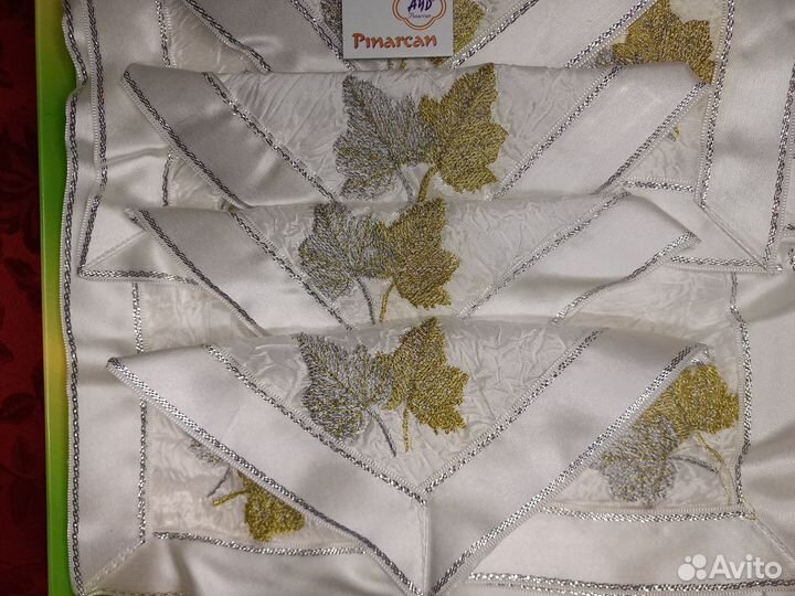 Скатерть праздничная 150х220 с салфетками 12 шт