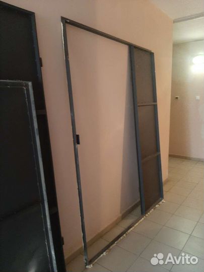 Металлическая дверь бу