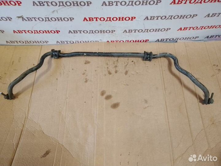 Стабилизатор поперечной устойчивости Nissan