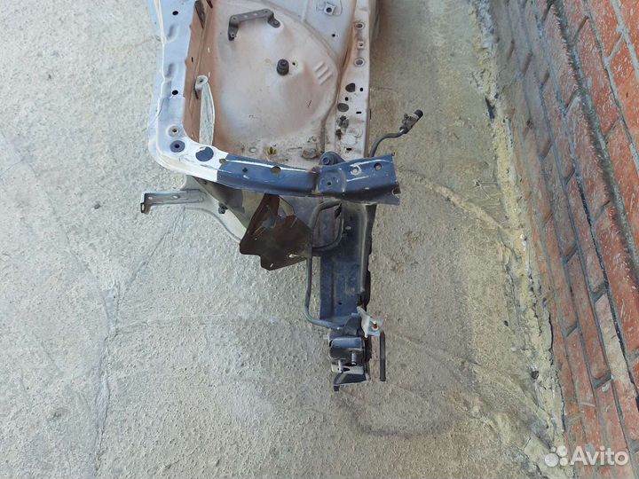 Срез кузова правй, порог Ланжерон Toyota crown 151