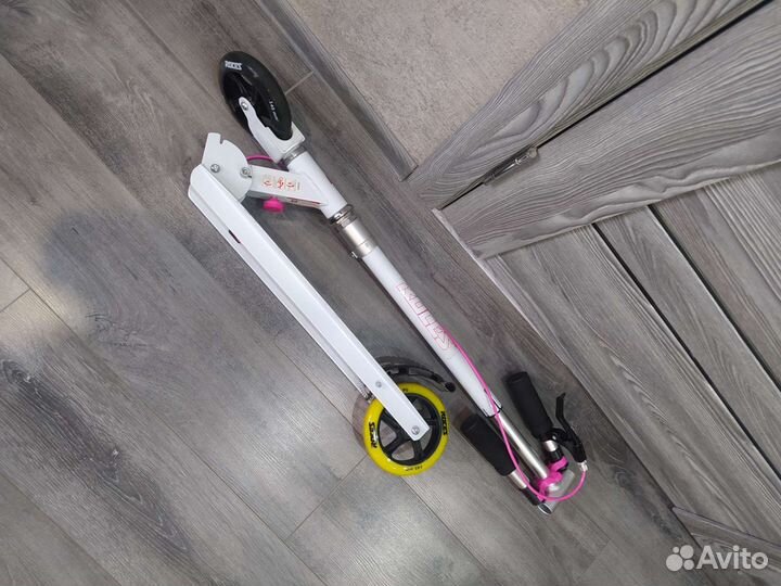 Самокат детский двухколесный бу