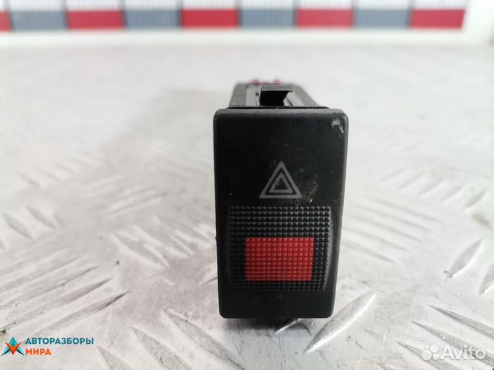 Кнопка аварийной сигнализации Audi A4 B5 1998