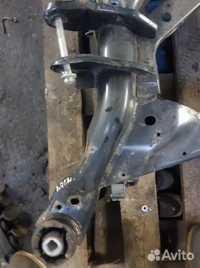 Подрамник задний Land Rover Range Rover Velar