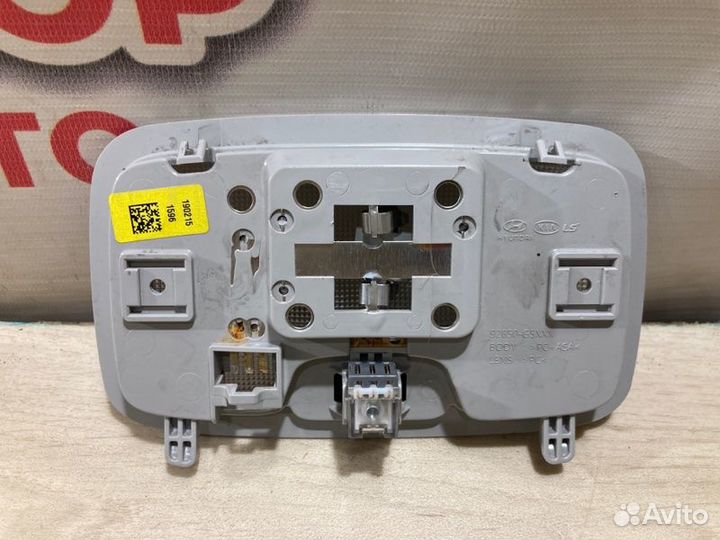 Плафон подсветки салона Kia Cerato 4 седан 2019