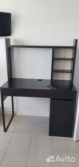 Письменный стол IKEA