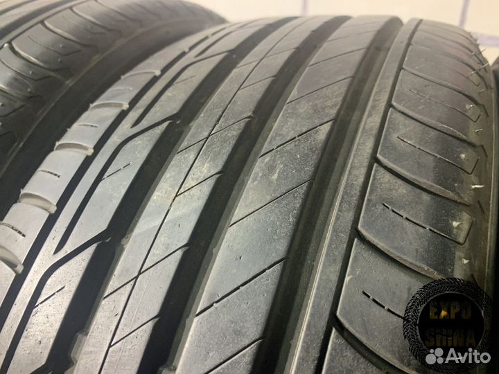 Bridgestone Turanza T001 215/50 R18