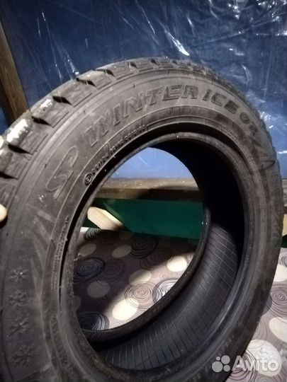 Dunlop SP Winter Ice 02 15.00/10.5 R15