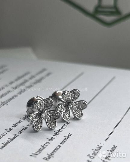 Серьги Van Cleef Frivole белое золото 750