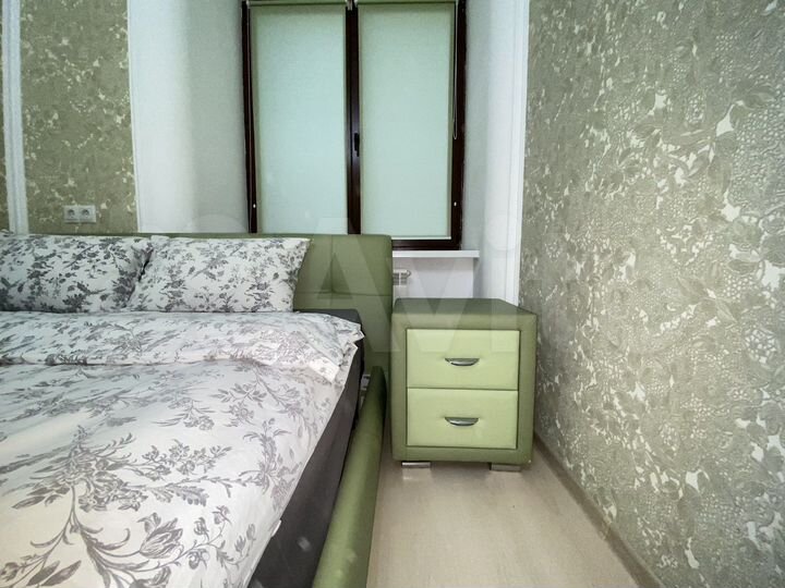 2-к. квартира, 65 м², 2/12 эт.