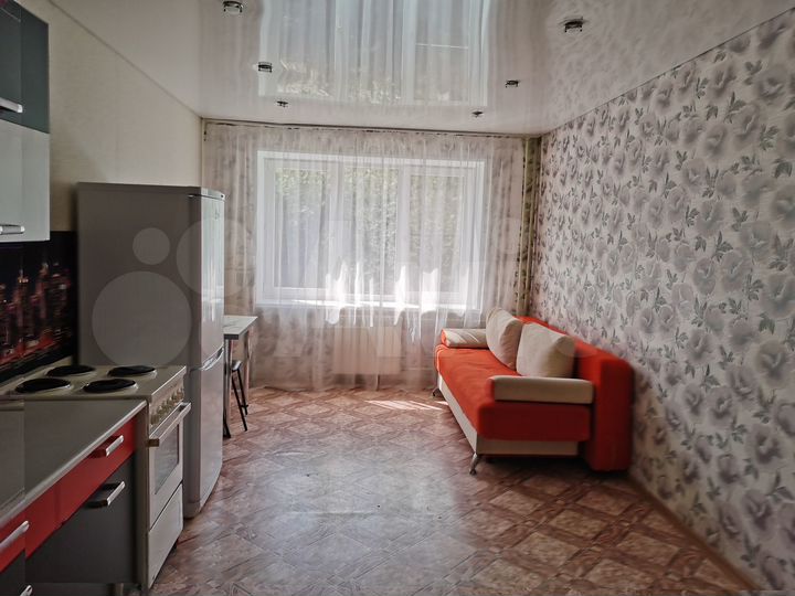 Комната 18,2 м² в > 9-к., 2/5 эт.