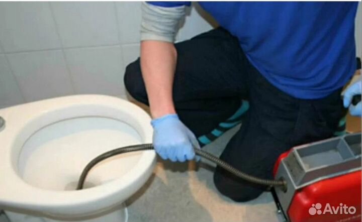 Устранение засоров в унитазе, раковине, прочистка