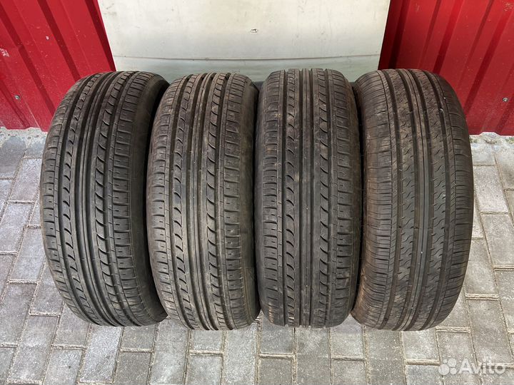 DoubleStar DS 806 225/60 R16 98W