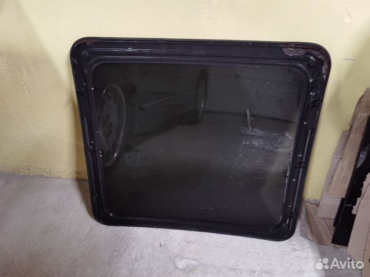 Стекло люка Mitsubishi Pajero 4