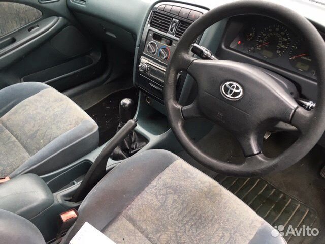 Разбор на запчасти Toyota Avensis 1