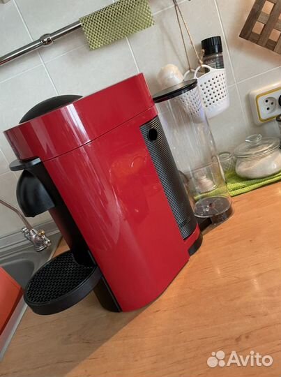 Кофемашина Nespresso Vertuo Plus