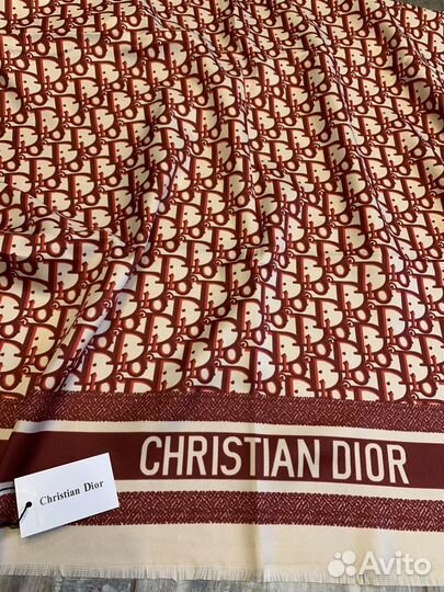 Шелковый платок шаль Dior красный мягкий