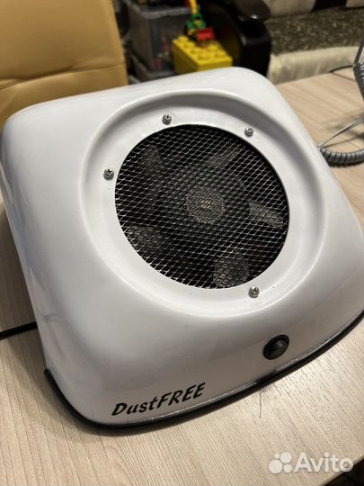 Пылесос для маникюра dustfree