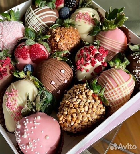 Набор фруктов клубника в бельгийском шоколаде