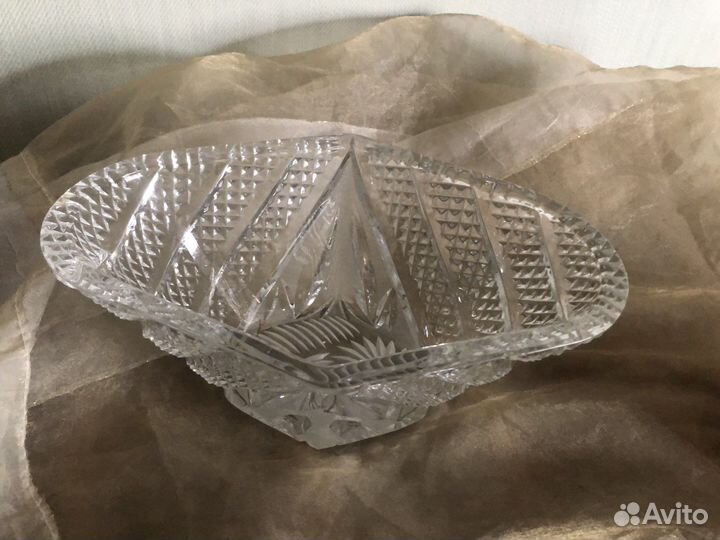 Хрустальные салатники ладьи