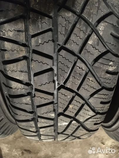 Michelin Latitude Cross 205/70 R15