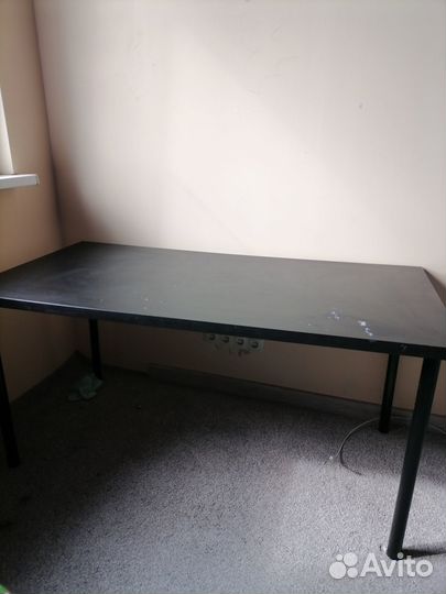 Письменный стол IKEA