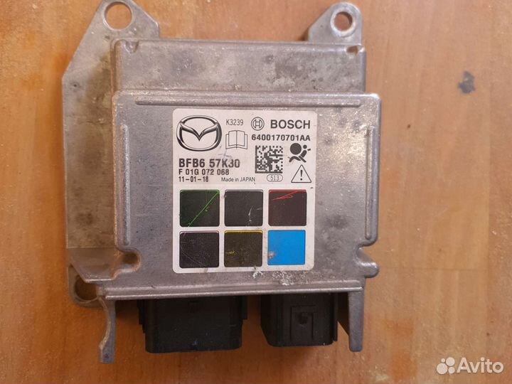 Блок SRS mazda 3(BL) BFB6 57K30