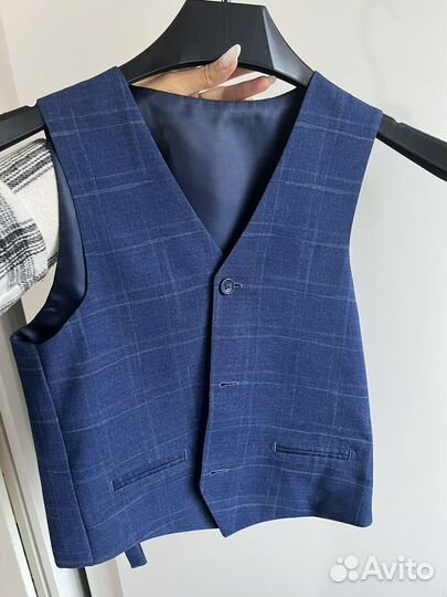 Школьный костюм