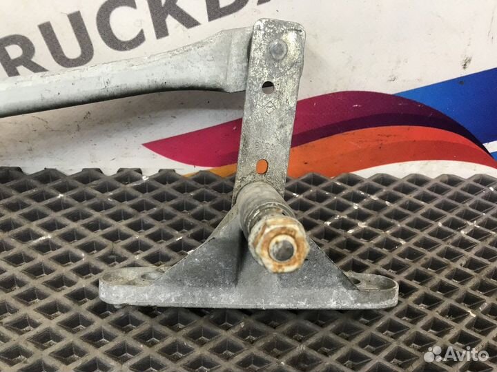 Трапеция стеклоочистителей Mercedes-Benz Actros