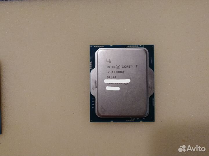 Процессор i7-12700