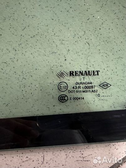 Форточка левая Рено Флюенс Renault Fluence